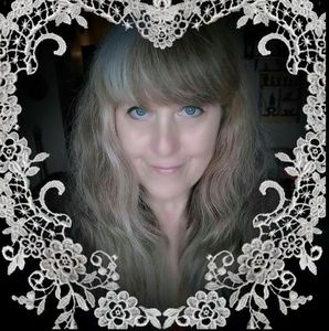 Meet your Posher, Joanne